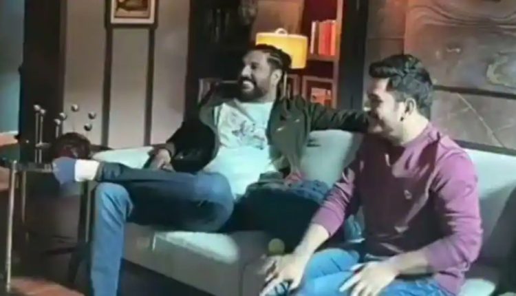 ଧୋନି_ଯୁବରାଜ