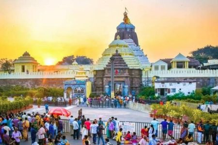 ଶ୍ରୀମନ୍ଦିରରେ ଅଭାବନୀୟ ଘଟଣା,ଦୁଇ ସେବାୟତଙ୍କ ମଧ୍ୟରେ ରକ୍ତାକ୍ତ ସଂଘର୍ଷ